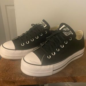 Black Platform Converse All-Stars size 8.